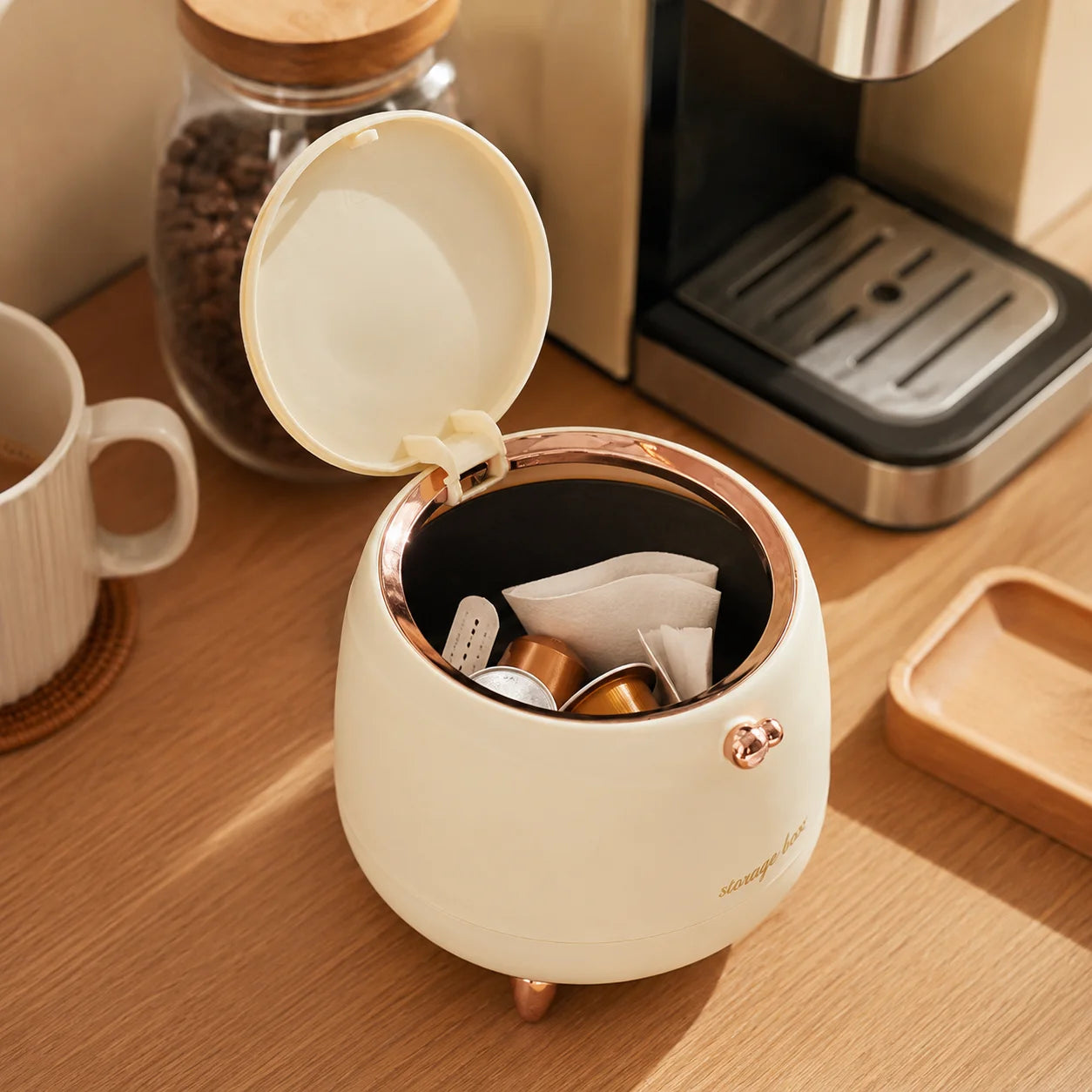 Mini Countertop Trash Can with Lid, Desktop Wastebasket